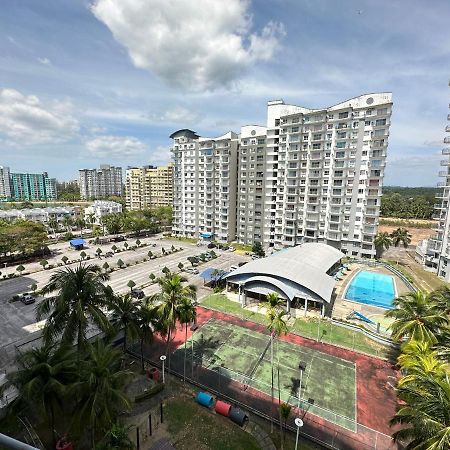 B12-8@Pd Marina Resort Петалинг Джая Екстериор снимка